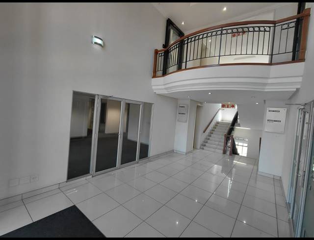 405M² OFFICE TO LET IN BRYANSTON